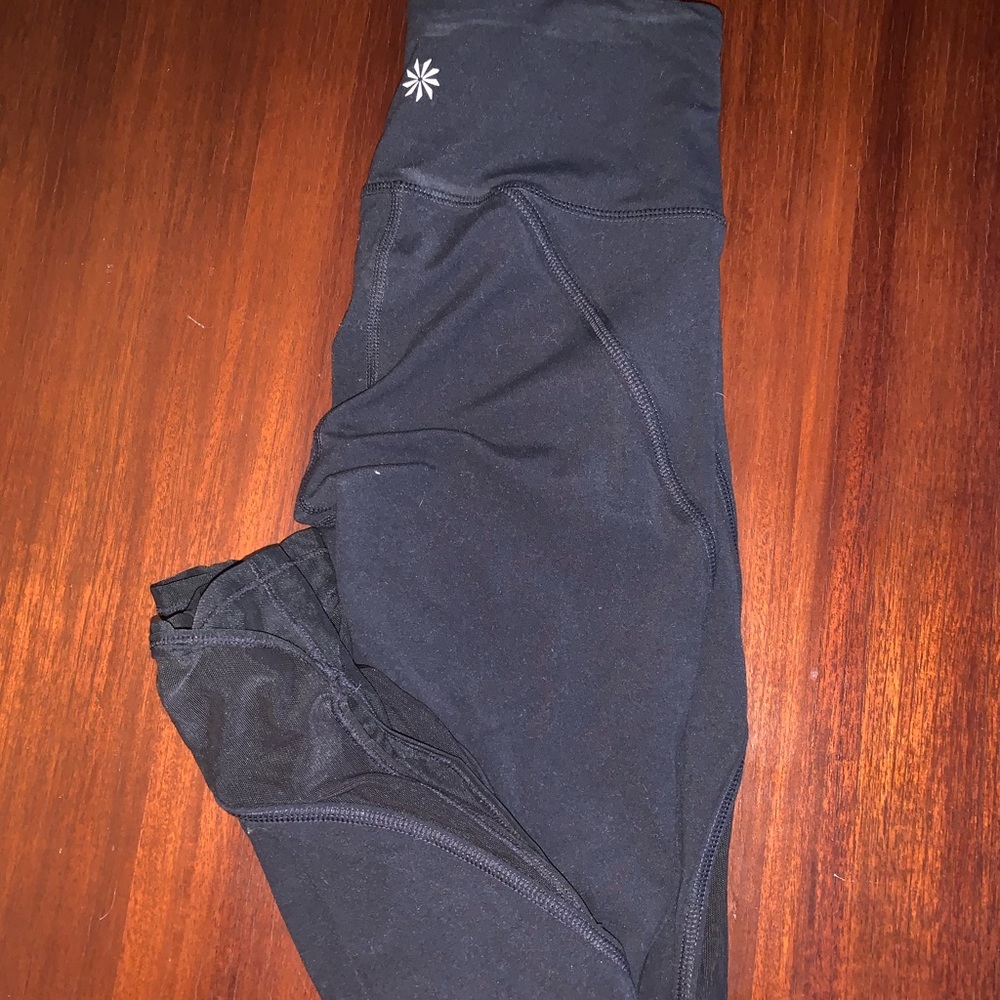 Athleta Black mesh cut out on side of leggings